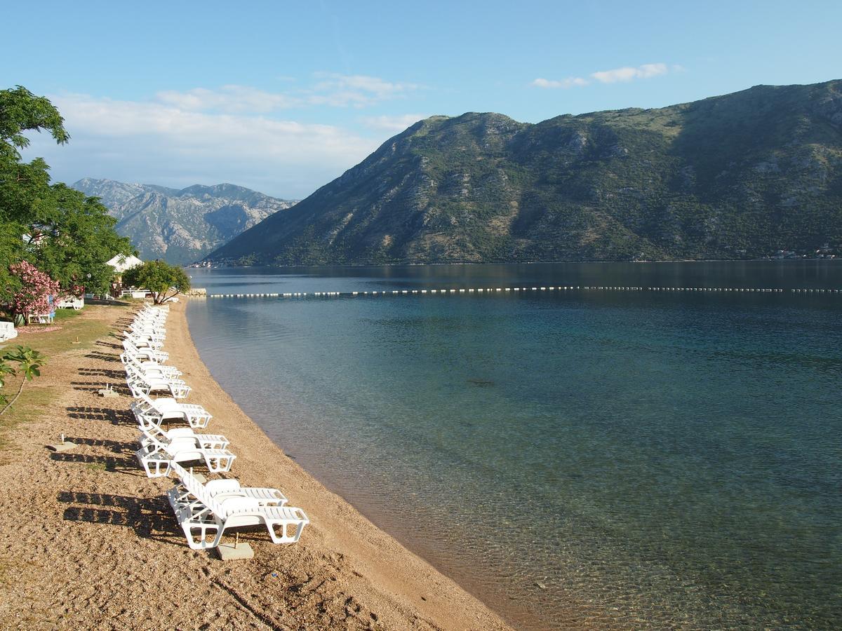 Holiday House In The Kotor Bay Apartment Exterior photo